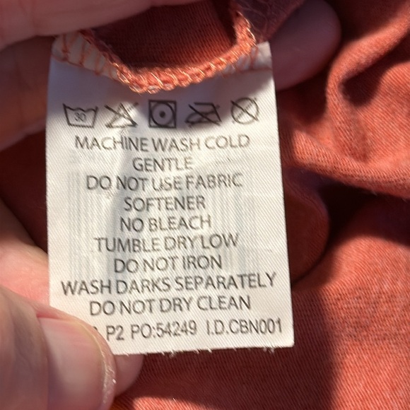 Red Graphic "YAS QUEEN" Short Sleeve T-Shirt Size Large - Picture 7 of 7